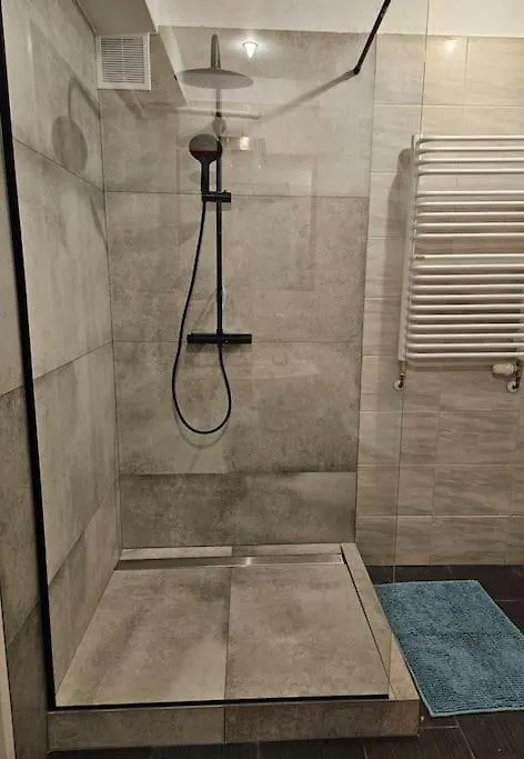 Przestronny Apartament Z Szybkim Wifi Warszawa Polska